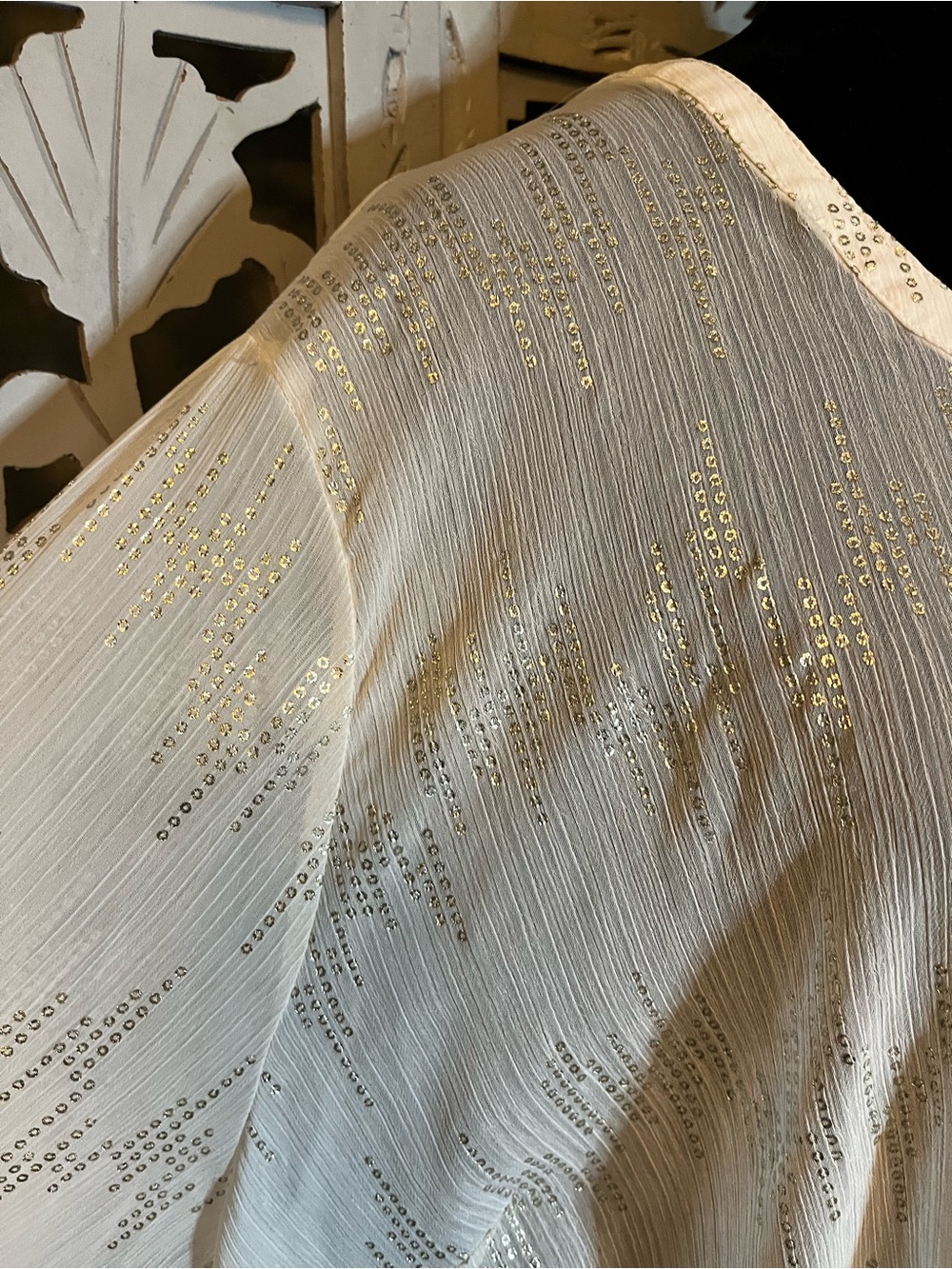 CJ BANKS SHIMMERY SHEER CREAM BASE WITH GOLD ZIGZAG PATTERN PLUS SIZE TOP - Picture 5 of 8